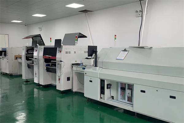 What is the difference between offline programming of placement machines and online programming of placement machines? What is the difference between offline programming of placement machines and online programming of placement machines?